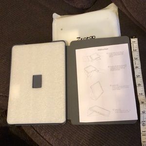 Ztotop iPad 2017 case for 9.7” dark blue BNWT